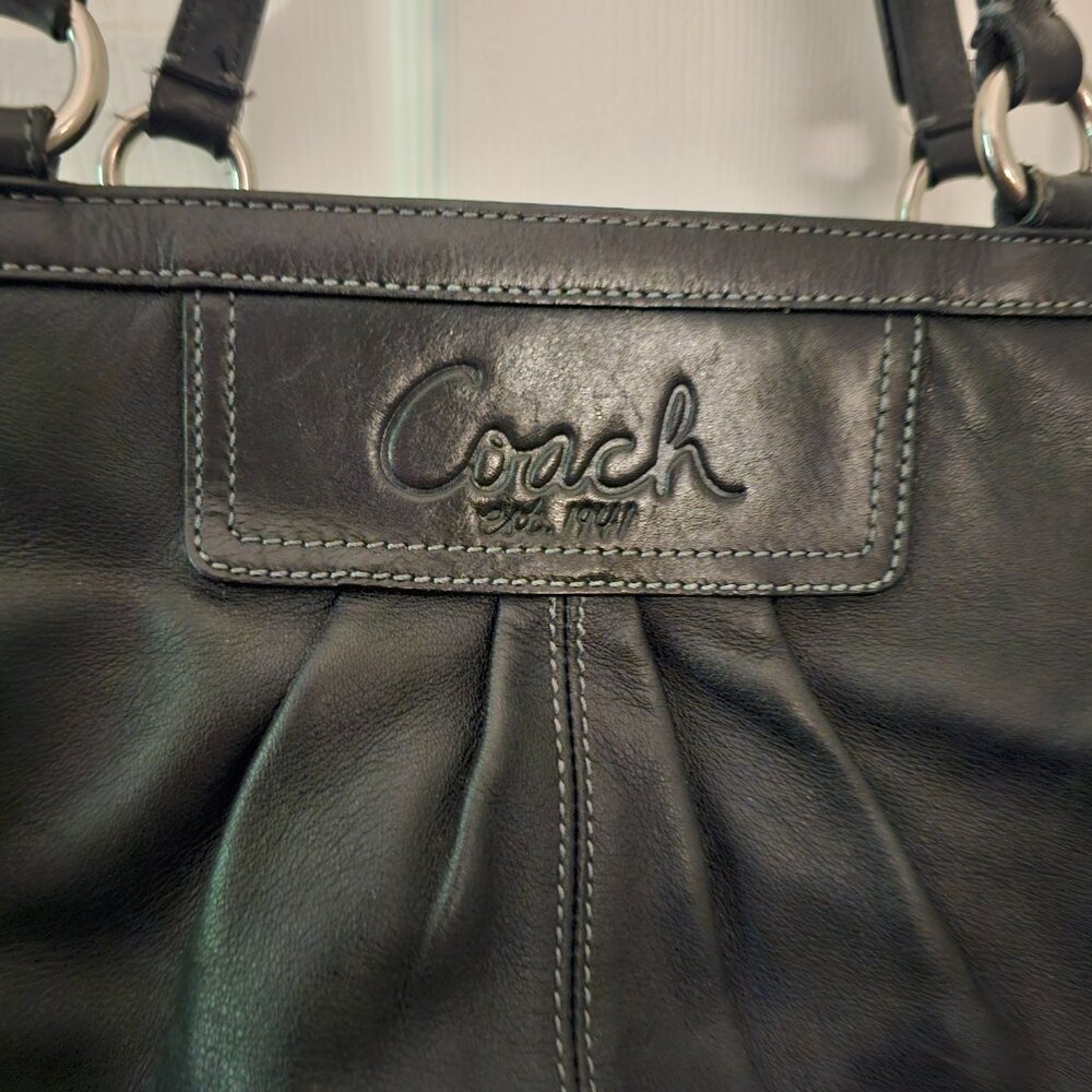 Vintage Coach Shoulder Bag in Black with Silver Hardware - Picture 2 of 10